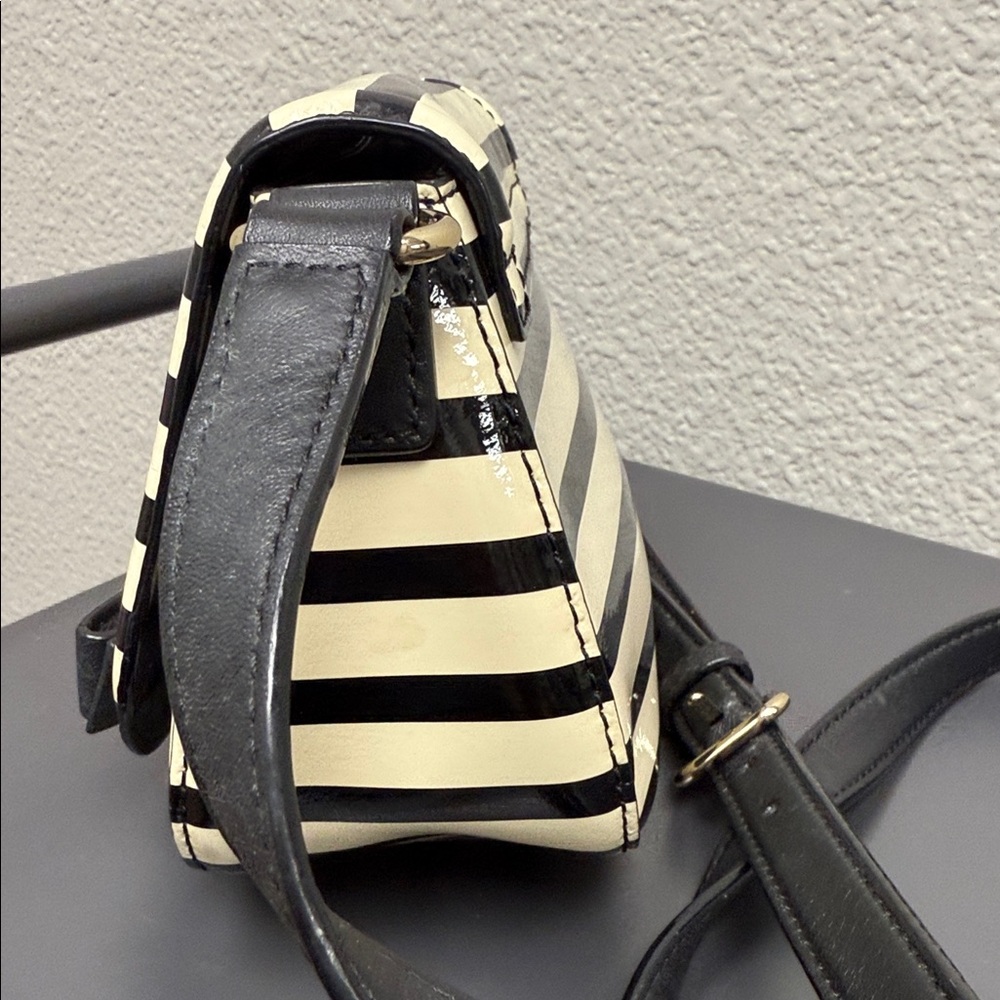 Kate Spade Black and Cream Striped Patent Leather Crossbody Bag - Picture 2 of 11